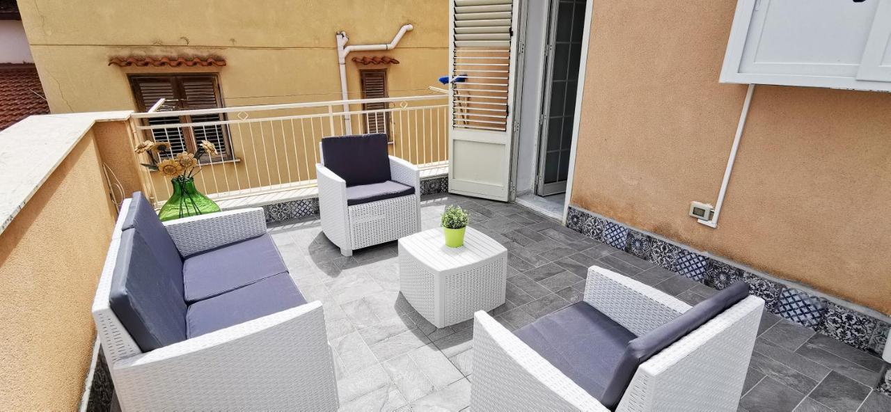 Apartamento Casa Valentina A 100 M Dal Mare Santa Flavia Exterior foto